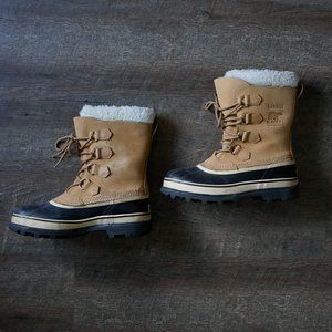 Sorel Women's Caribou Winter Boot - Size 8.5